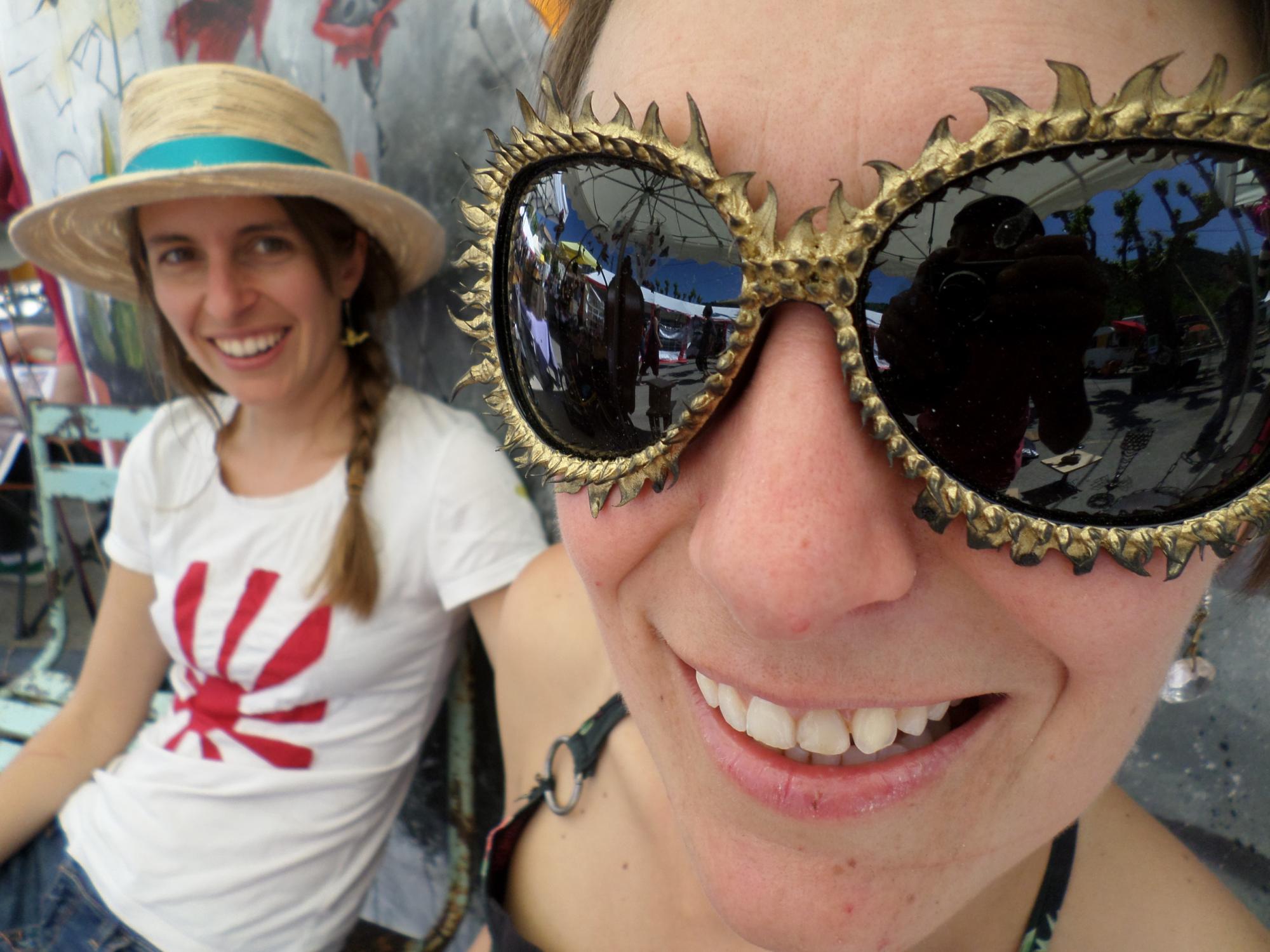 Jeunes femmes lunettes 1